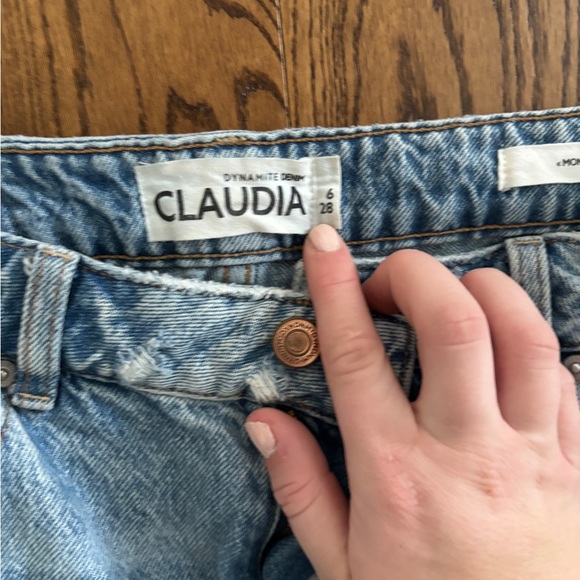 Dynamite Claudia mom jeans size 28/6 - Picture 2 of 3
